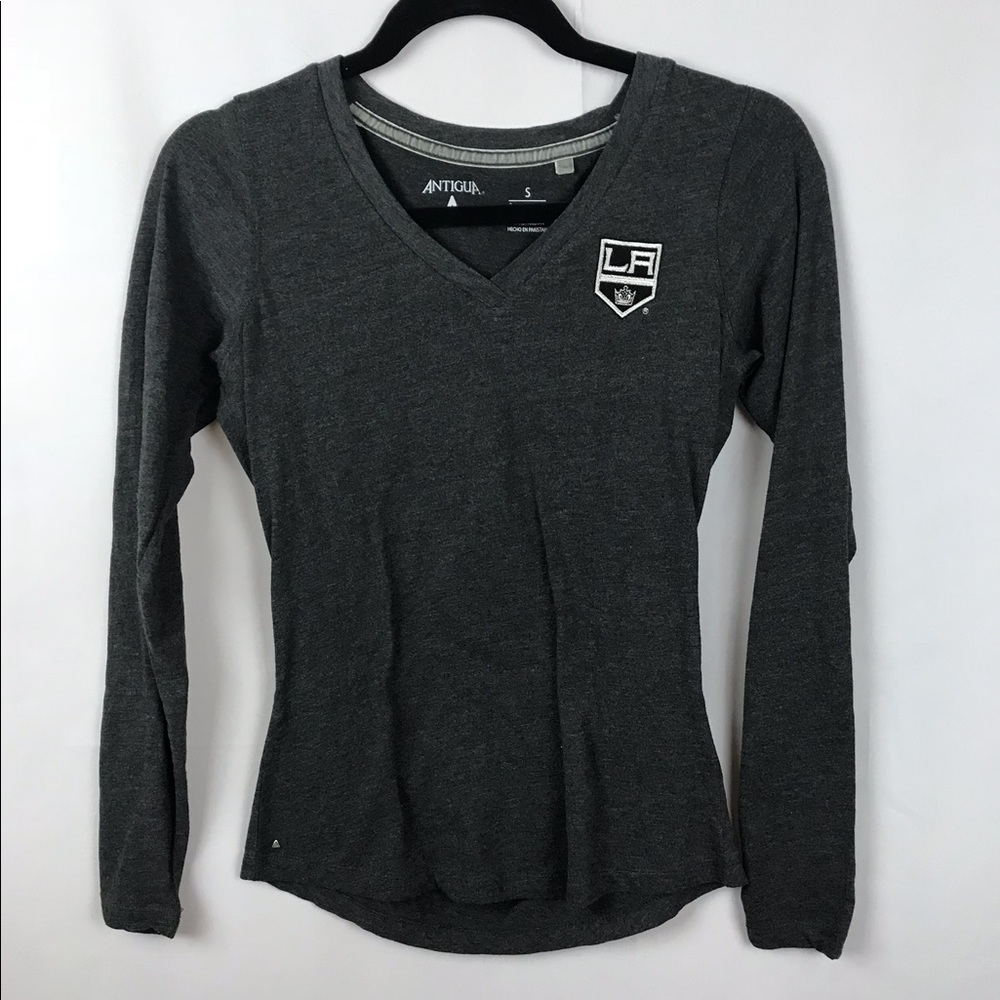 Small Long Sleeved V-neck LA Kings T-Shirt
